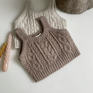 ケーブルニットベスト　2Color