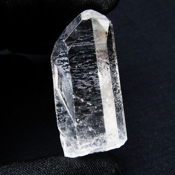 水晶 原石 アーカンソー産 一点物 171-7181