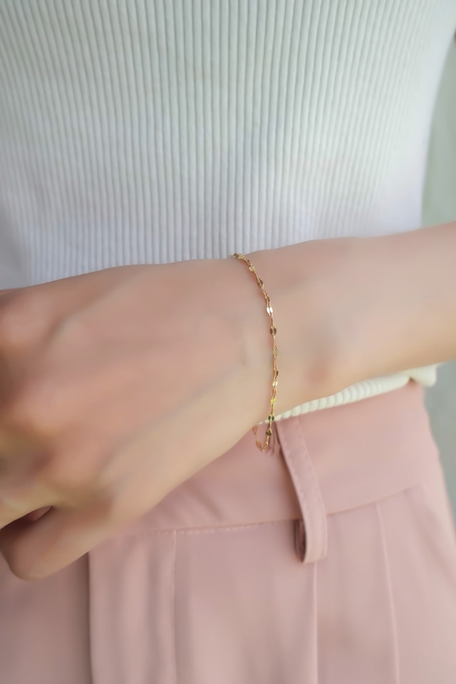petal chain bracelet
