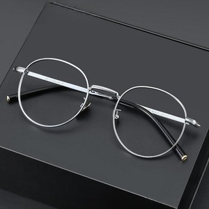 Titanium Slightly Oval Glasses -round- / チタン スライトリー オーバル メガネ -ラウンド-