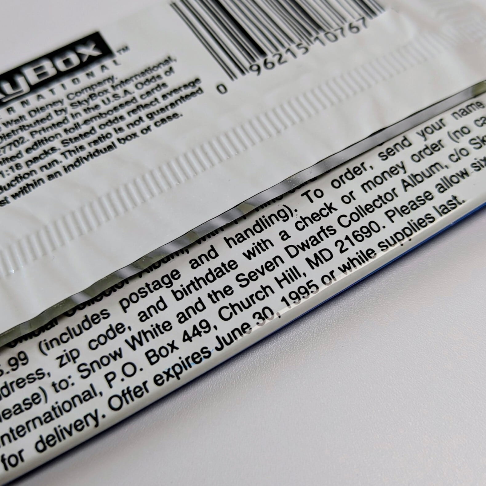 ☆送料無料！☆ 1994-5年製 SKYBOX【 DISNEY Snow White and the Seven Dwarss（ 白雪姫と七人のこびと）】Series2 / トレーディングカード 単品 （1個= 8CARDS入）〚アメリカン雑貨 アメトイ〛