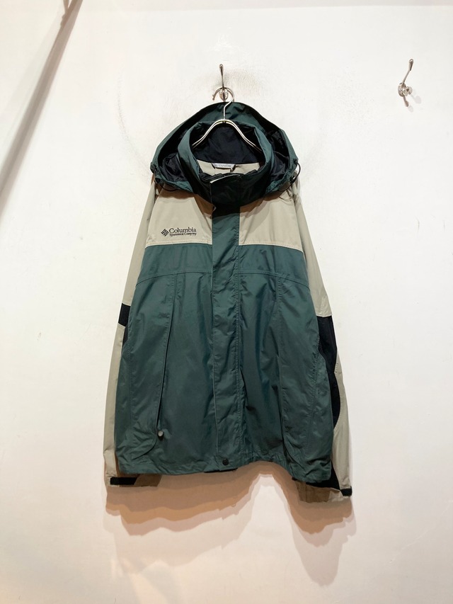 “Columbia” Mountain Nylon Jacket RENGA CLOTHING STORE