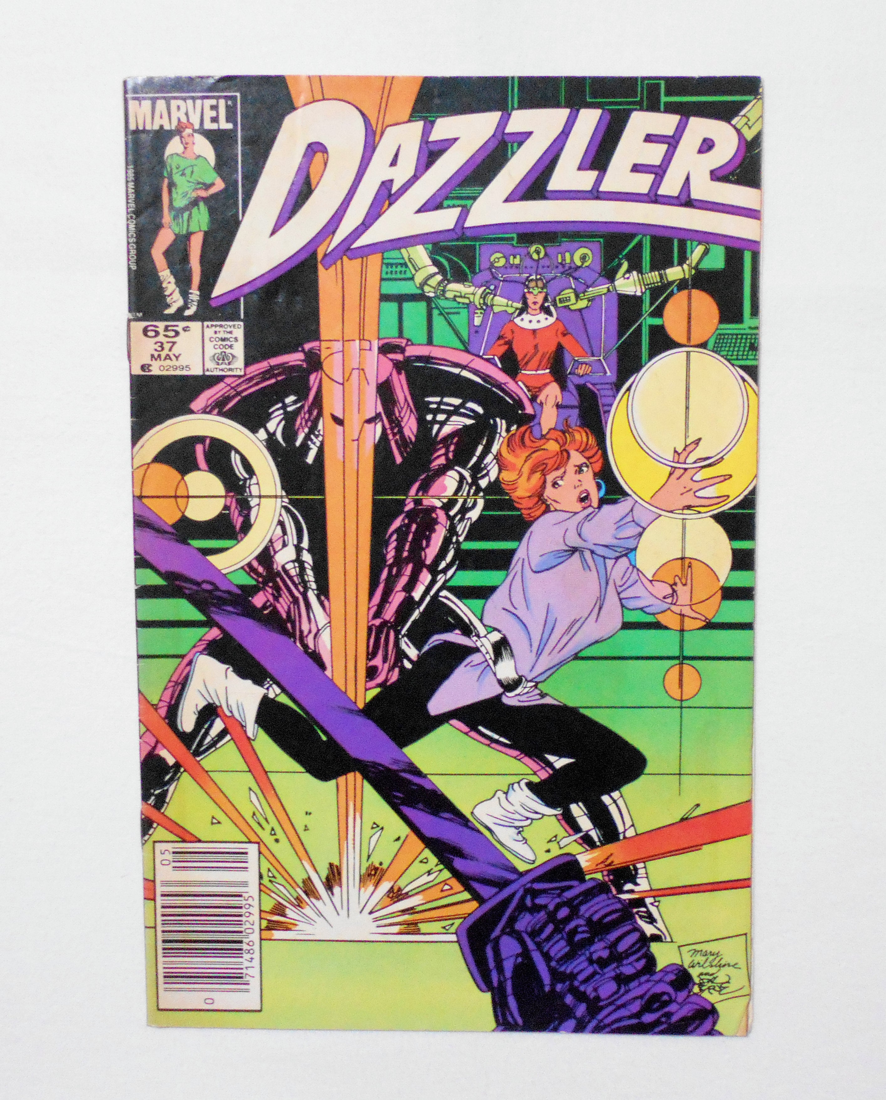 ダズラー DAZZLER】 VOL.1 NO.37 MARVEL ＜1985年＞ アメコミ