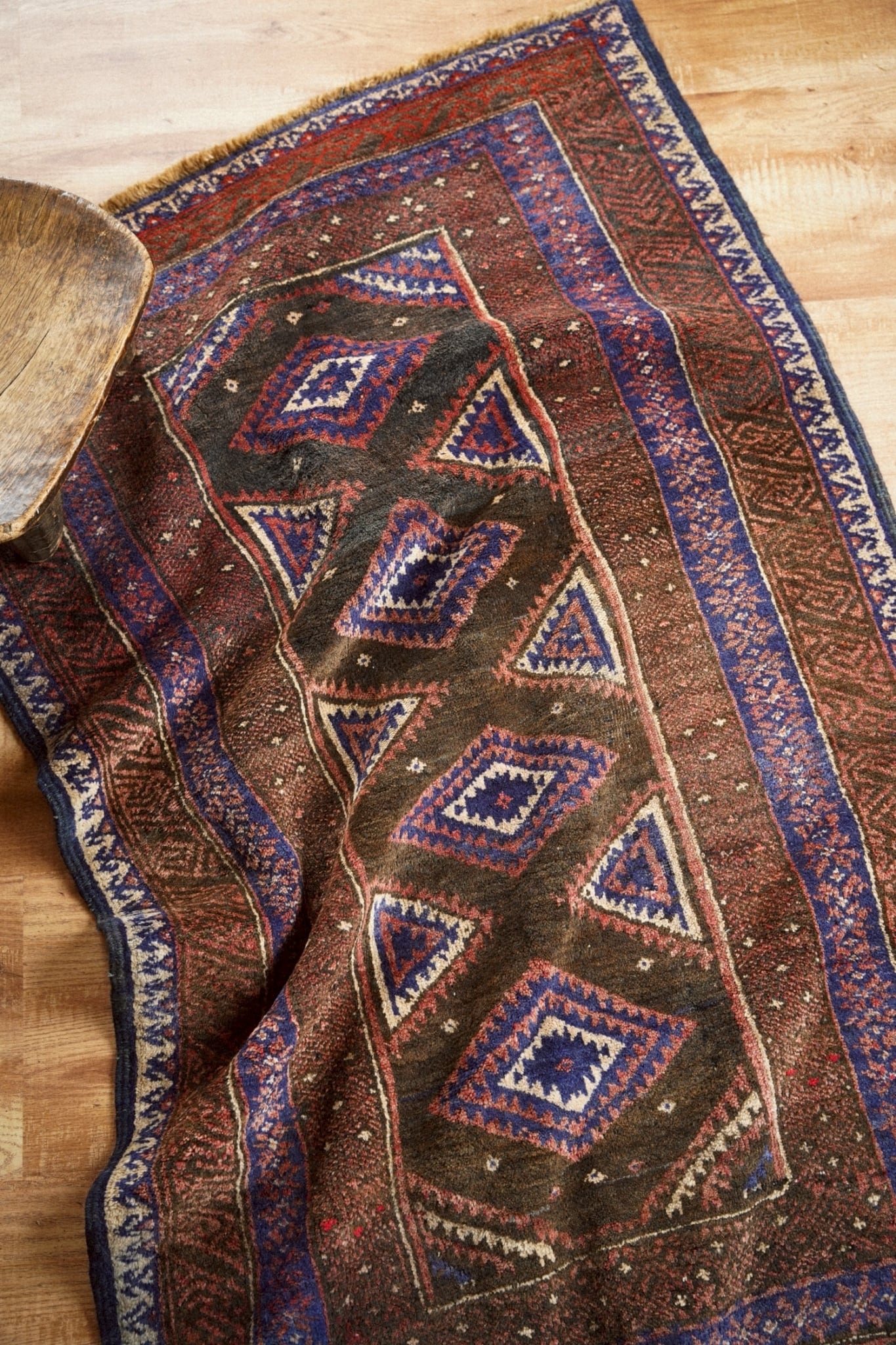 2154-Vintage Baluch rug