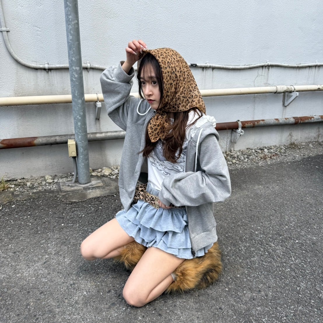 フラワーレースフードショート丈パーカー_LN03297 | lanan(ラナン)