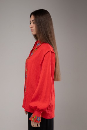 ウクライナ刺繍ヴィシヴァンカ　シルク手刺繍　麻　レディース・フリーサイズ