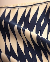 WV / Checkerboard Scarf - Navy x Ivory