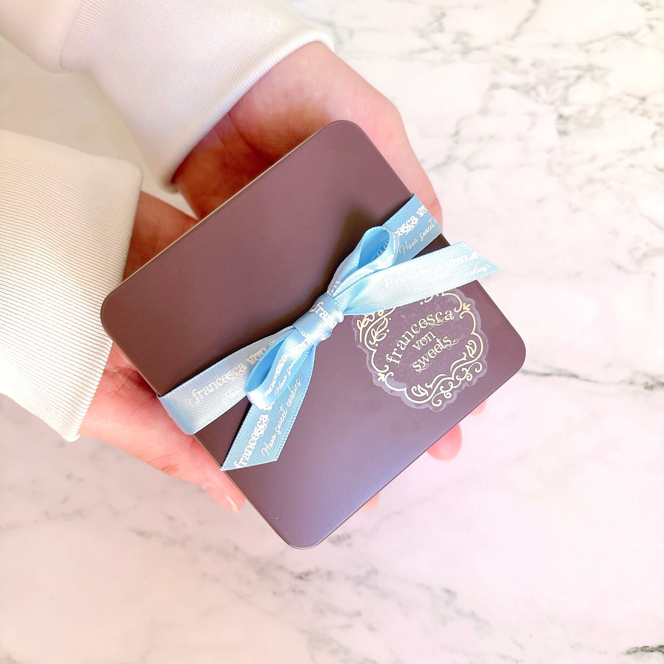 JEWELS CARNATION ミニアイシングクッキー缶 | Francesca von Sweets