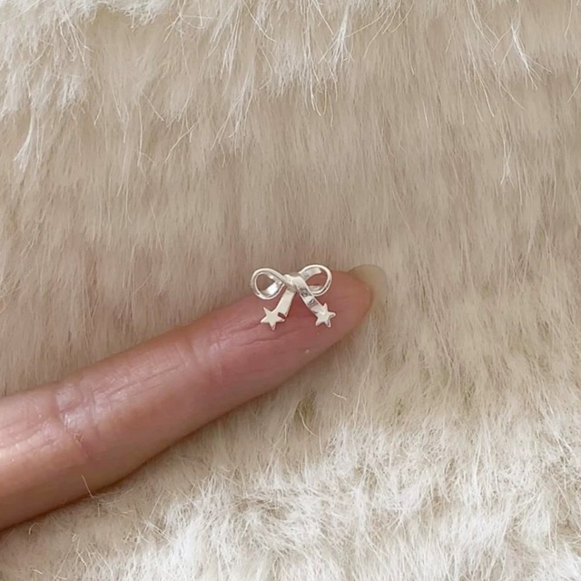 Double Star Ribbon Pierce