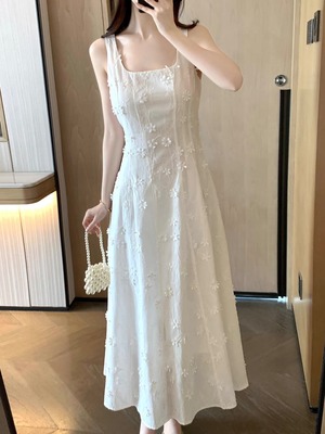 floral embroidery sleeveless long dress.3297