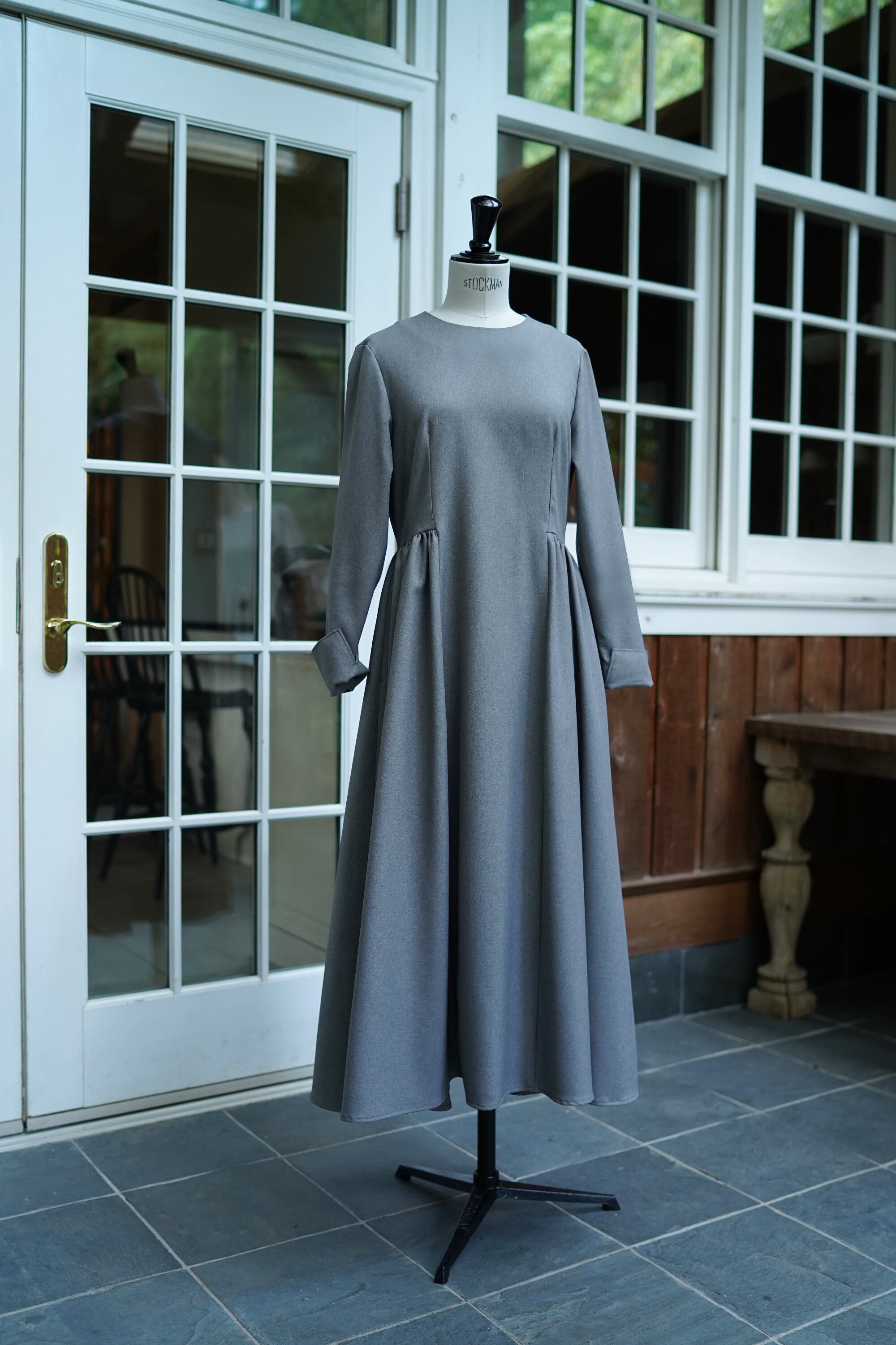 The9shopエブリデイドレス　マチュア　ロング　 ホワイトLサイズ ワンピース&ドレス | THE9SHOP