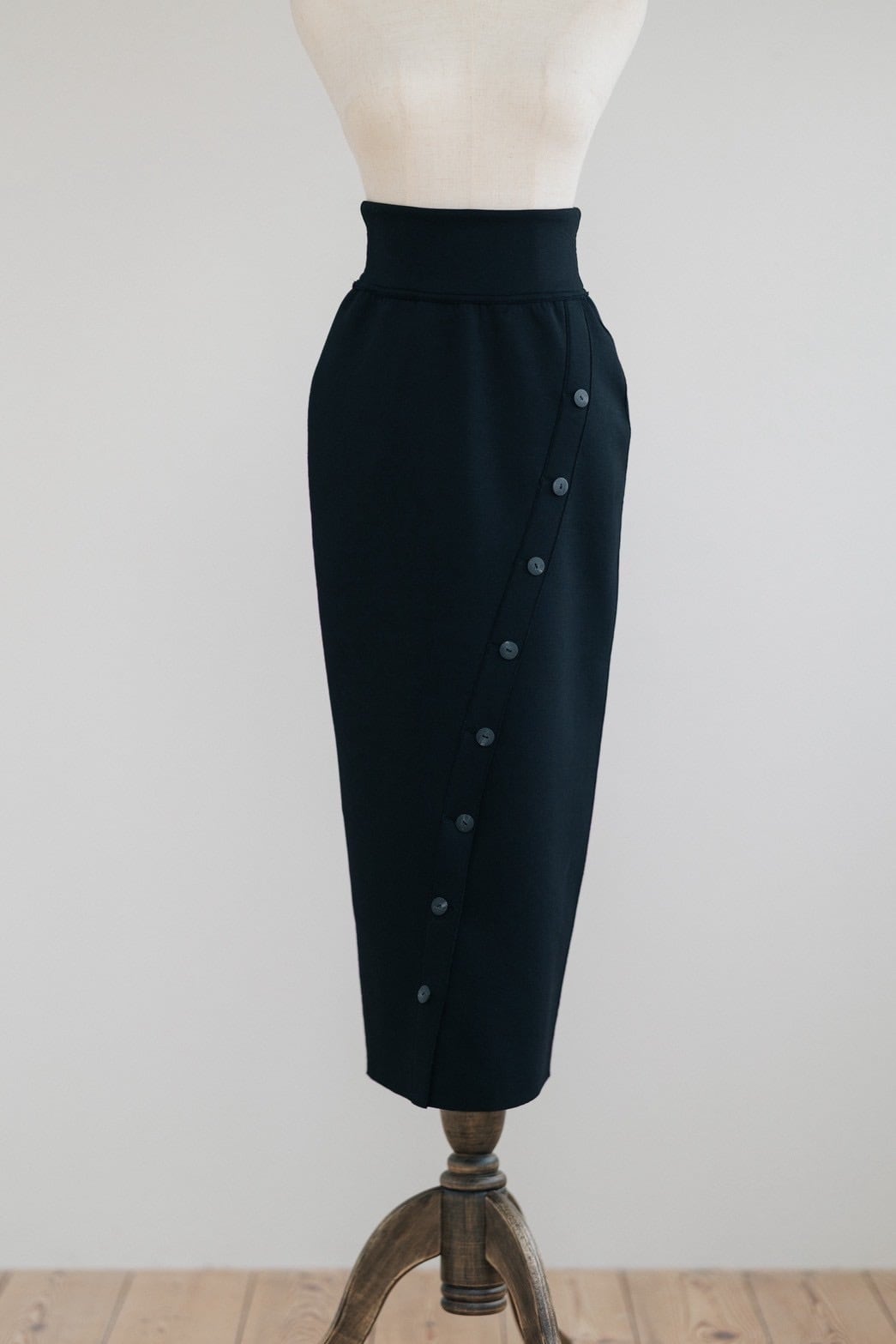 button line skirt【在庫調整】3〜6日営業日 | pois