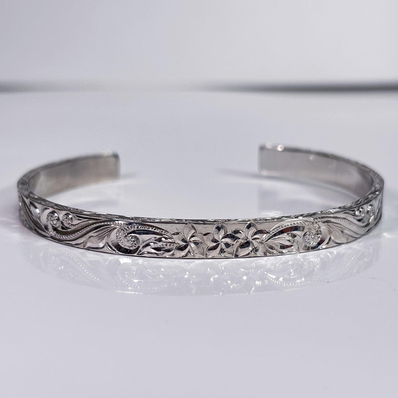 Heavyweight Hawaiian Bangle-plumeria-