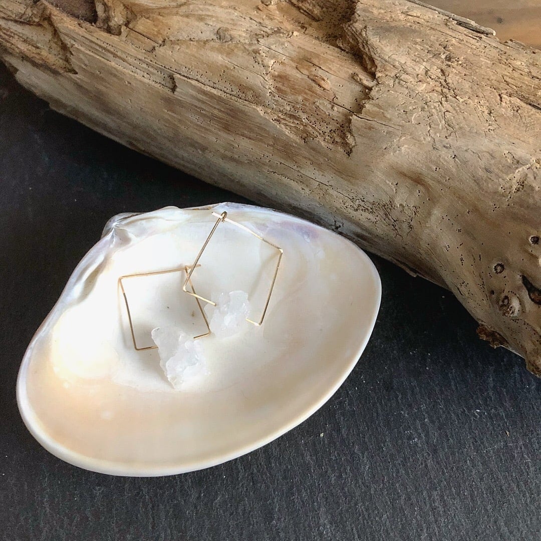 ドゥルージークォーツのシンプルスクエアピアス