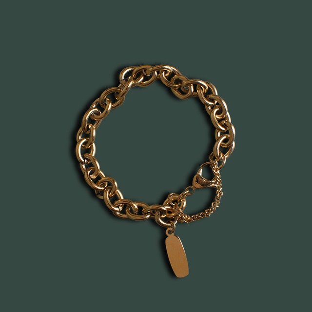 Gold chain brace