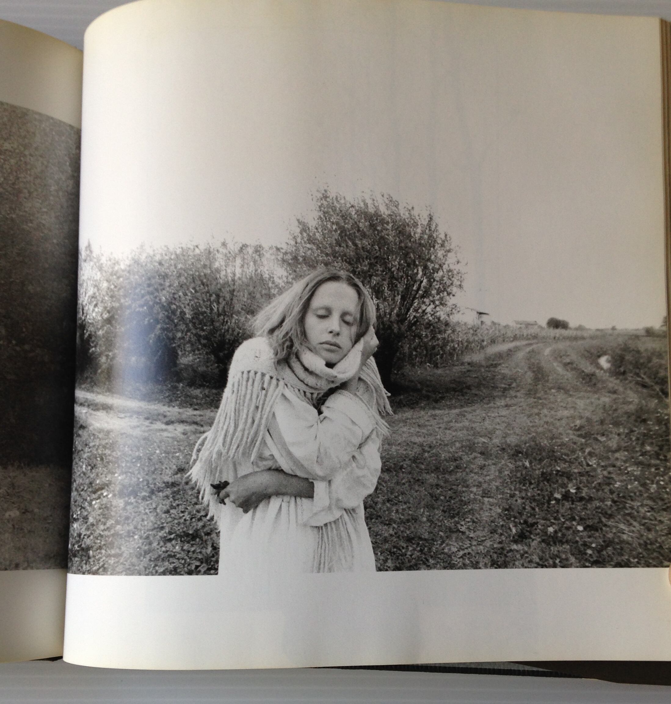 沢渡朔 ナディア 朝日ソノラマ写真選書 ナディア(沢渡朔 著) / 古本、中古本、古書籍の通販は「日本の