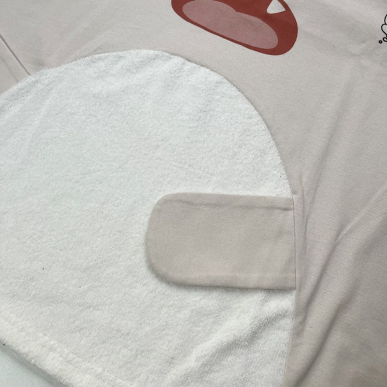 【ユニセックス】手ぱたぱた くま Tシャツ – 遊び心たっぷり！動くギミック付きくまデザイン - 11