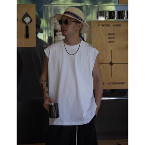 Minimal graphic muscle tank 0941