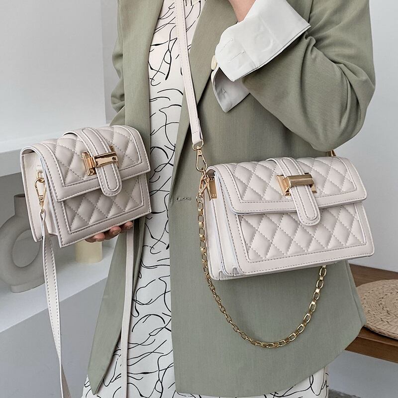 品質のLinggeチェーンバッグ女性の2020新しいバージョンのワイルドショルダーメッセンジャーバッグファッションネット赤い小さな正方形のバッグ Tiancai_Wing_Bag4917423