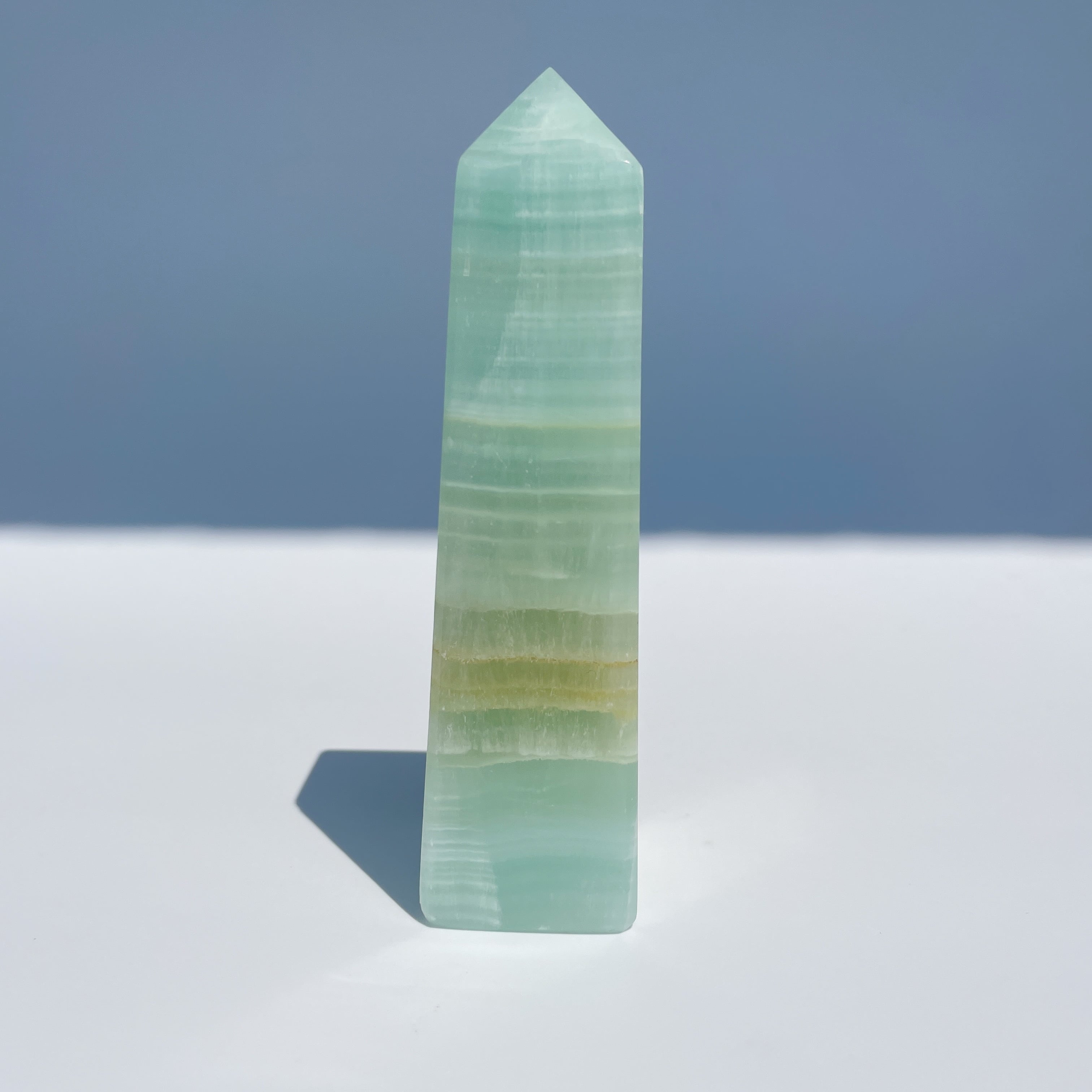 ピスタチオカルサイト タワー62◇Pistachio Calcite◇天然石・鉱物