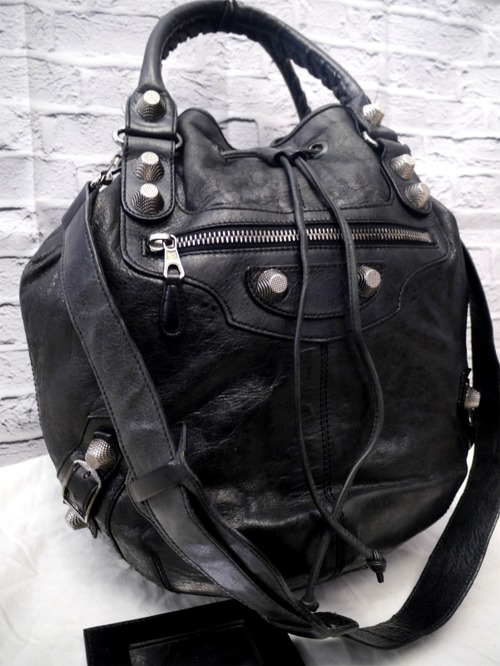 ◆BALENCIAGA バレンシアガ ザ・ジャイアントポンポン ハンドショルダー2way レザー バッグ 黒x銀◆ 希少なシルバーのジャイアントスタッズ