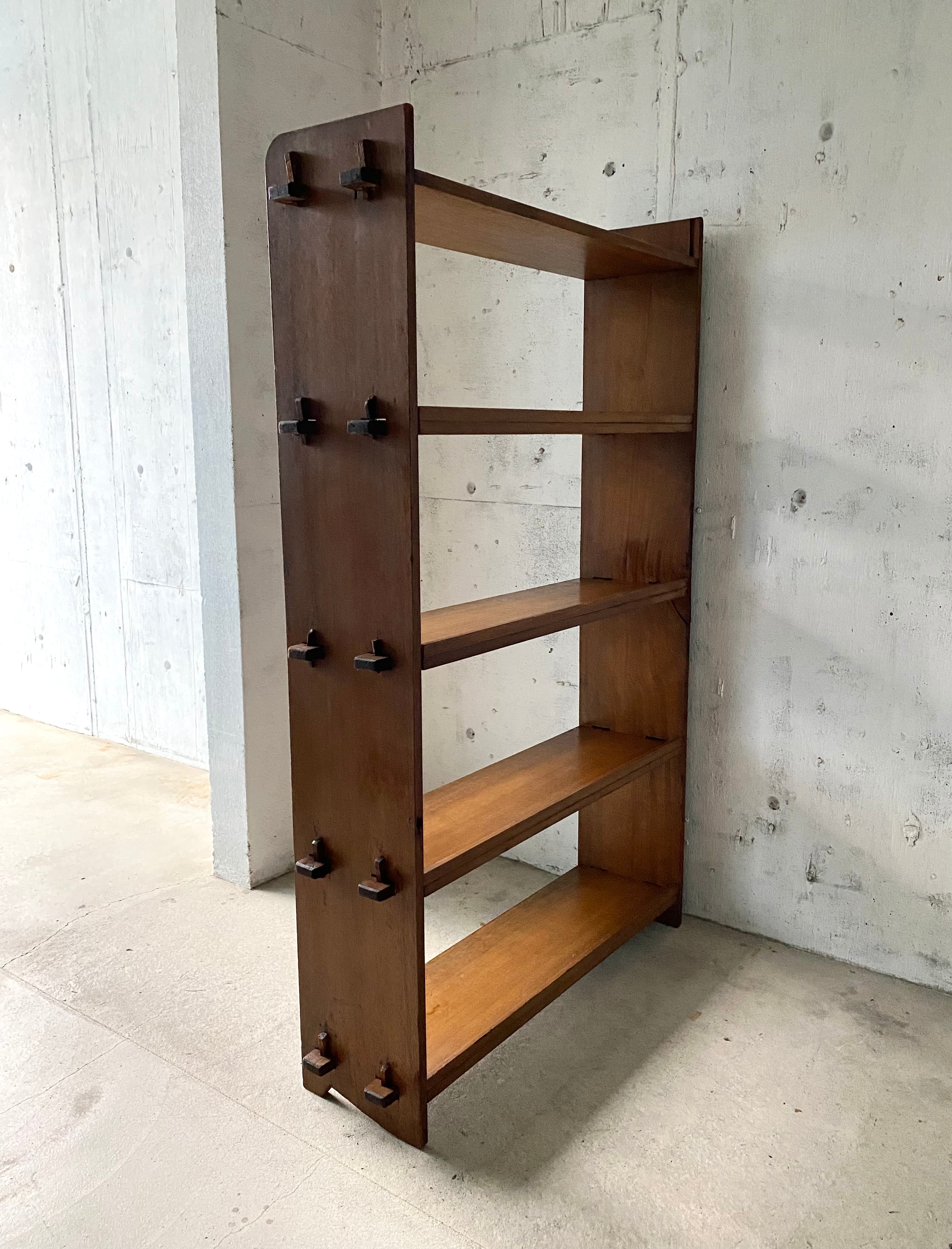 古い木製の楔棚 すっきりとした姿の楔棚[古家具] | giraffes craft