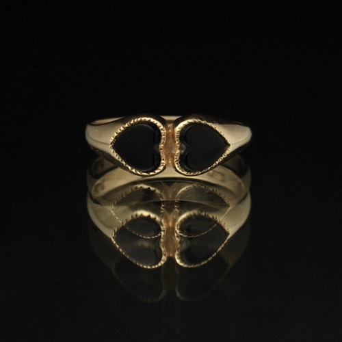 Vintage Signet Ring [Made in ENGLAND] [375 9ct Gold × Onyx] W Heart Shaped Design