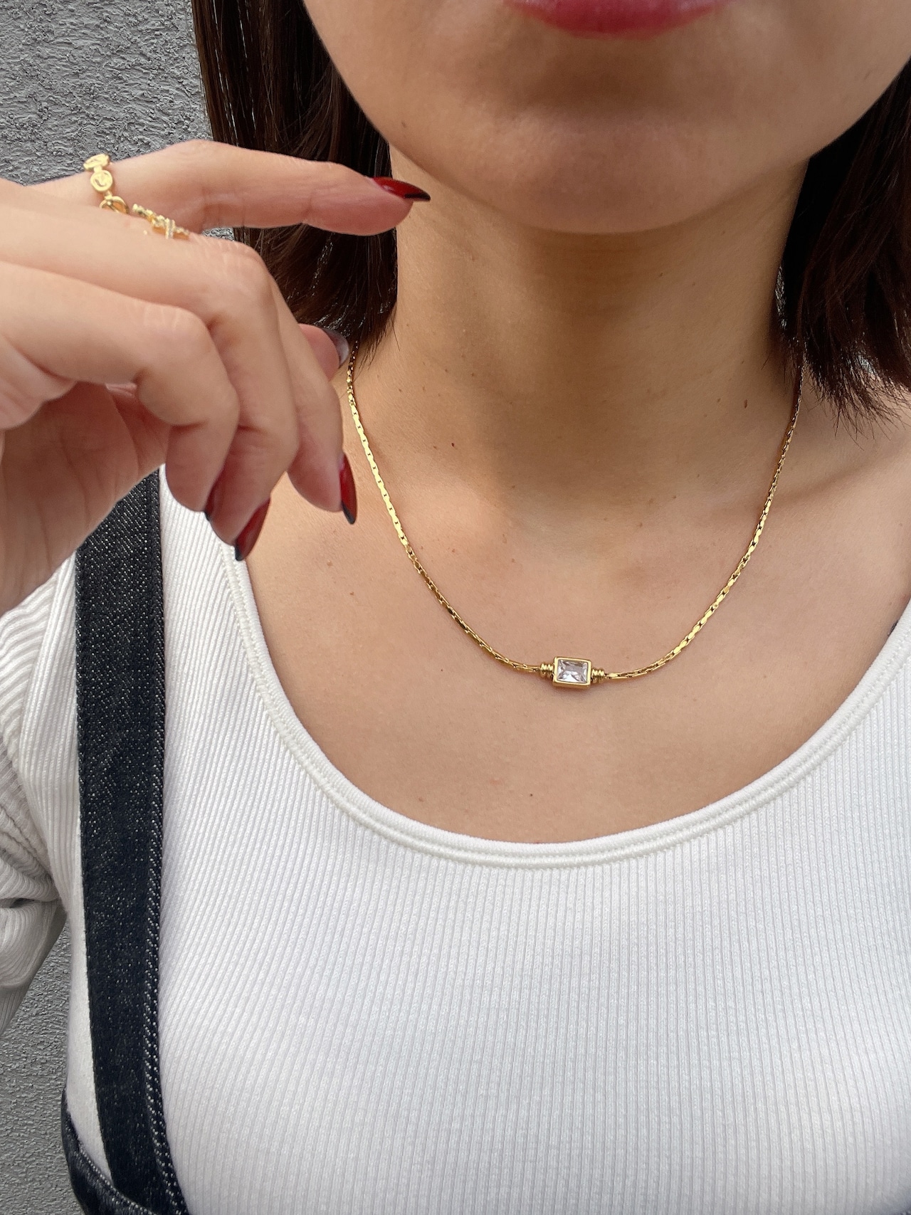 スクエアクリスタルネックレス