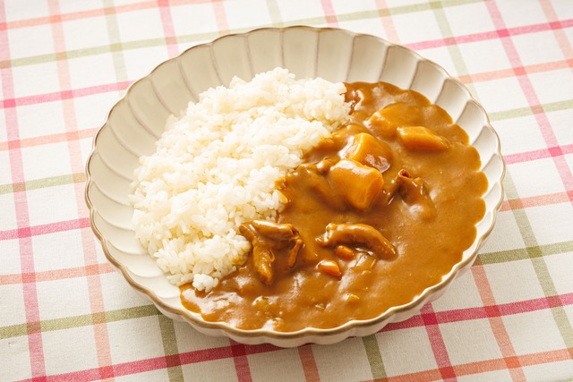 優しい味わいのホルモンカレー　200g