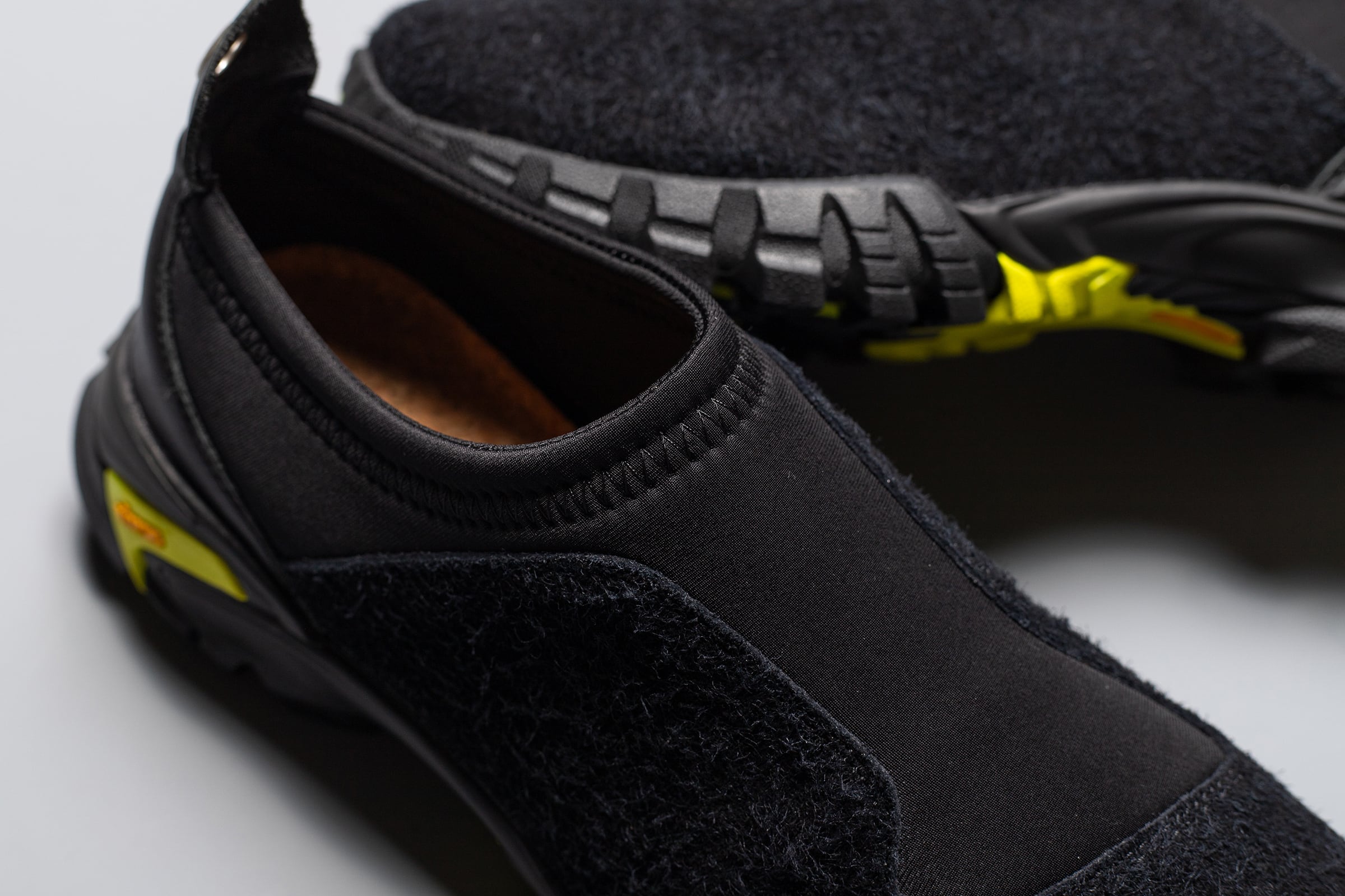 pg TRAIL MOC | BLK | PLAYGROUND | スニーカーショップ pg TRAIL MOC | BLK | PLAYGROUND | スニーカーショップ