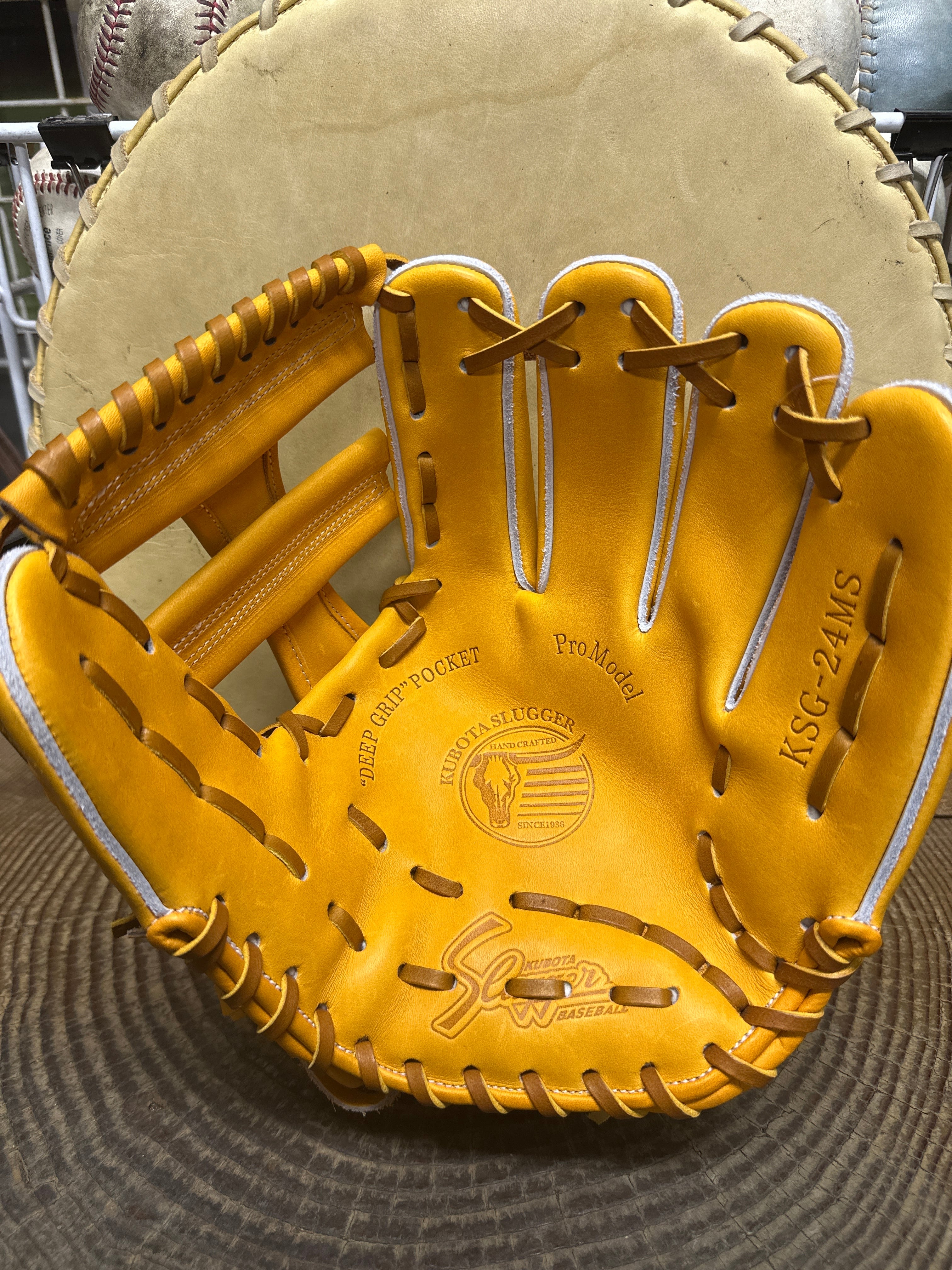 Slugger(スラッガー)硬式内野手用グローブ | PAY ID
