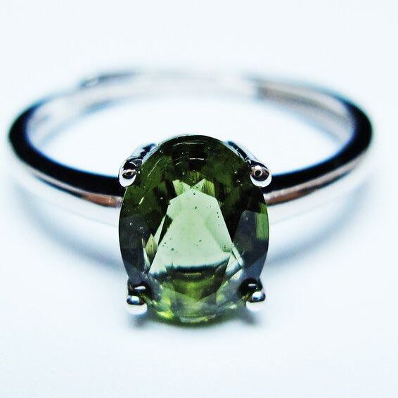 モルダバイト リング モルダウ石 指輪 フリーサイズ 13号 一点物 メール便可 [M便 1/20] 199-676