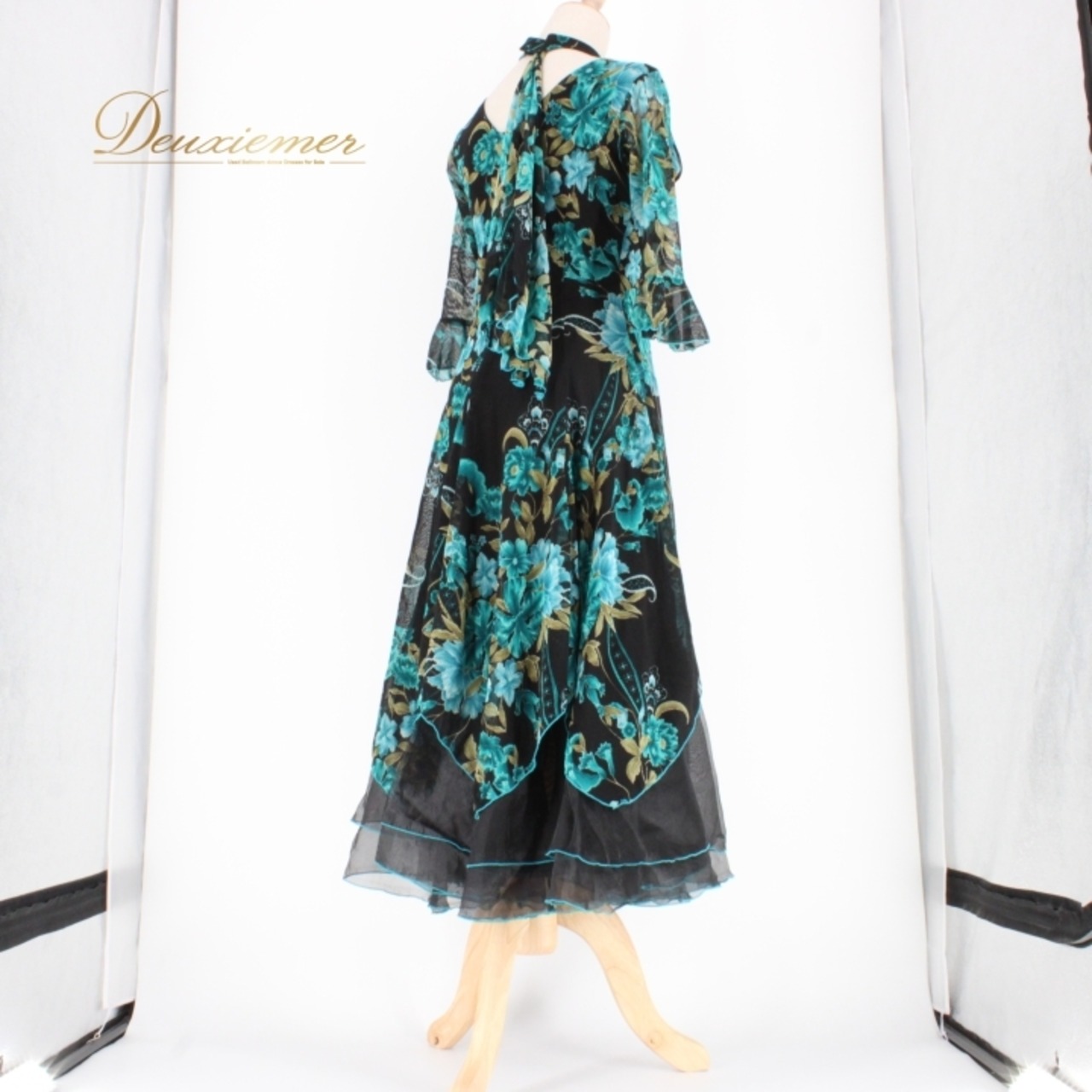 社交ダンス 衣装 スタンダード ドレス ワンピース パーティドレス ブラック系 グリーン系 チョーカー 黒 緑 レース 透け感 シック 準正装 花柄 ファスナー 伸縮性 おしゃれ レディース ダンス衣装 ショートスリーブ フェミニン セクシー 大人用 イベント用 パーティー ドレッシー デザインドレス エレガント