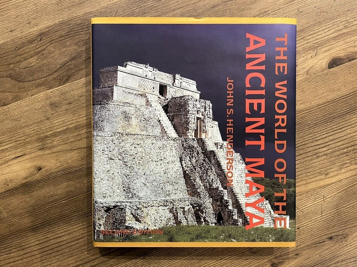 【VM004】The World of the Ancient Maya /visual book