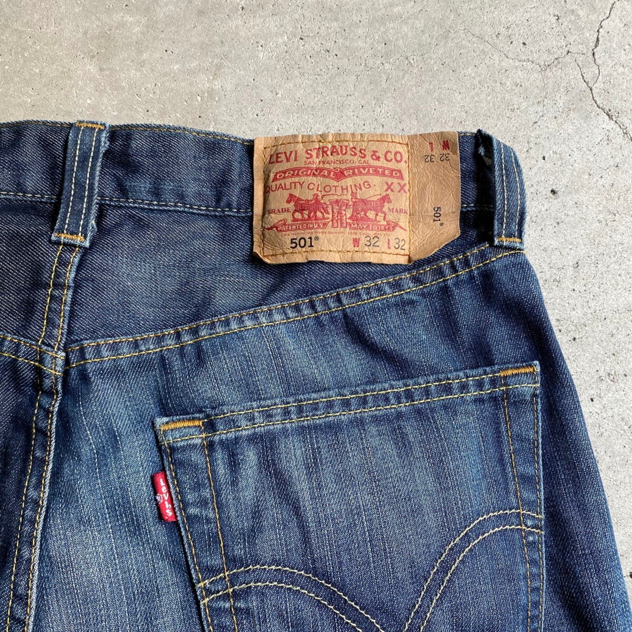 トルコ製 Levi