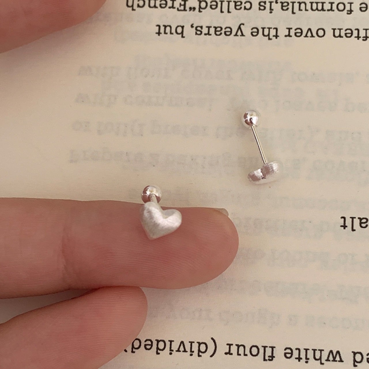 Weiwan925シルバー愛心ピアス