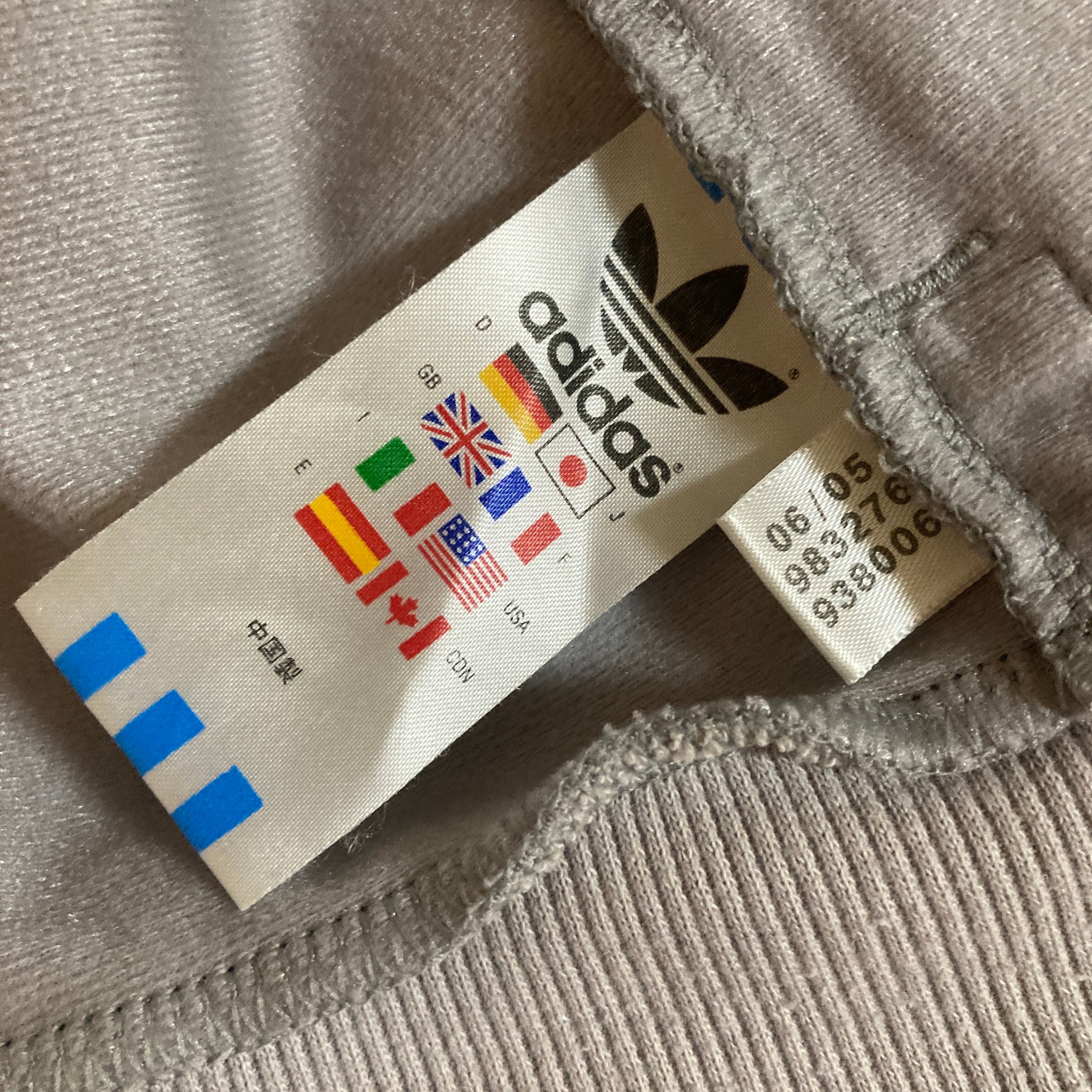 adidas アディダス 万国旗タグ TRACK JACKET-