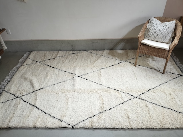 Moroccan rug Beni Ourain 180×120cm　No272