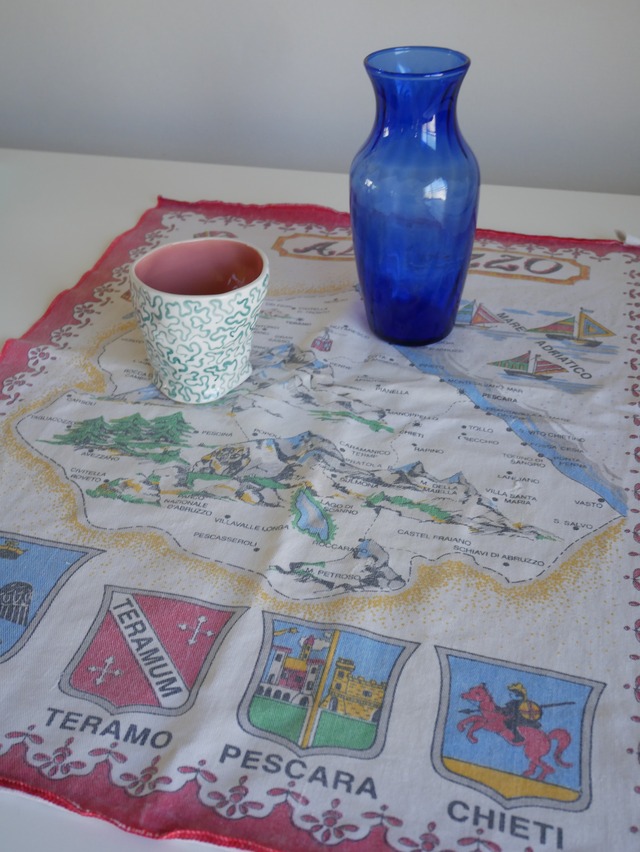 70s-80s Italian Souvenir "ABRUZZO" Map Cloth