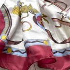 スカーフ　シルクスカーフ　えんじフレーム薄手　100％シルク 19acca25