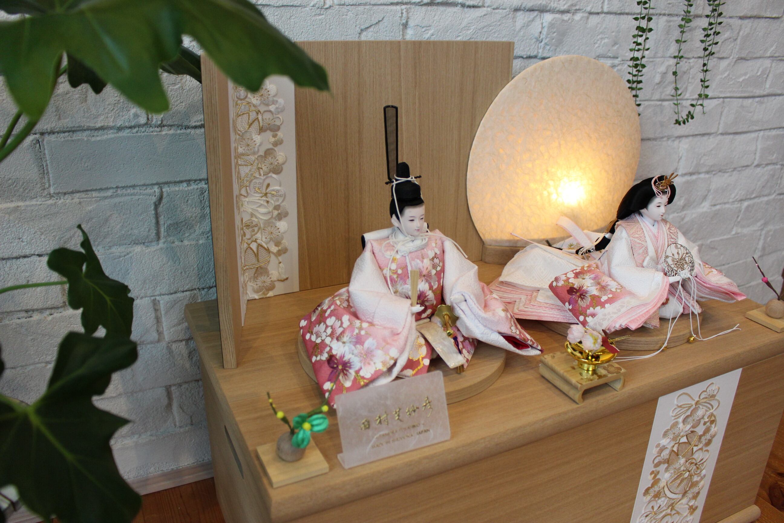 雛人形 Chouette/素敵な 田村芙紗彦「白枝桜」収納飾りW65 | SHIMADA DOLL