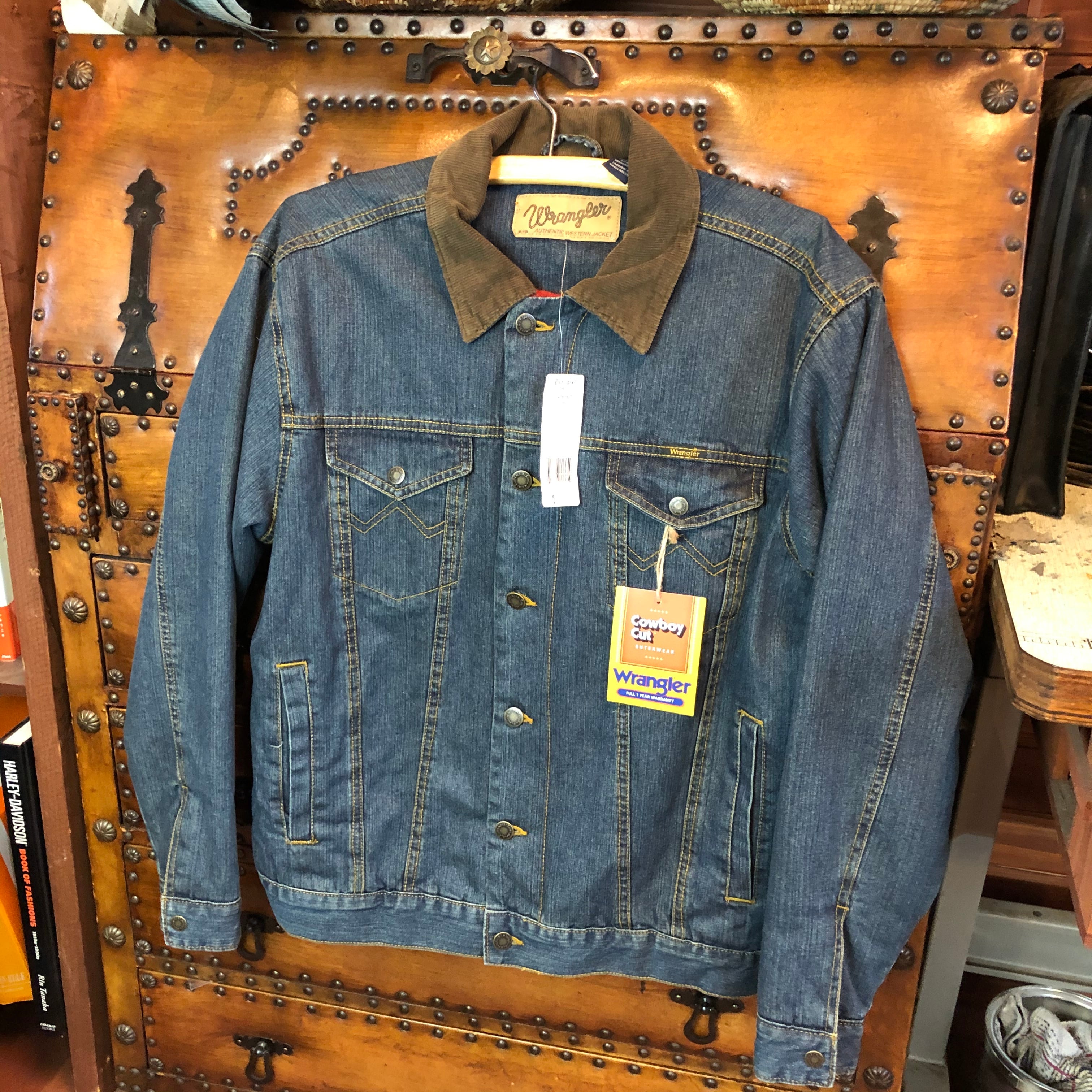 Wrangler Men's Blanket Lined Denim Western Jean Jacket 74265RT　※　ラングラー　アウター　 ジージャン　デニム　ジャケット　メンズ