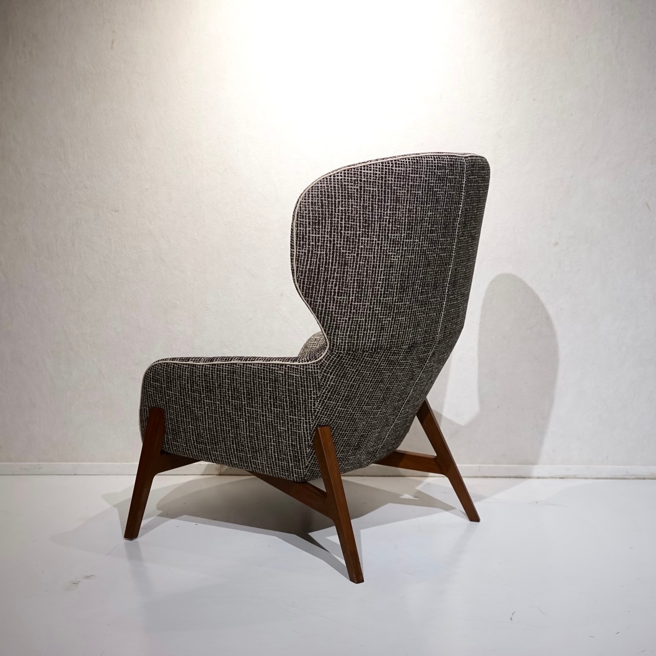 arflex アルフレックス GIULIO ジュリオ パーソナルチェア 1Pソファ ラウンジチェア ファブリック モデルルーム 展示品 モダン ホテルライク ラグジュアリー