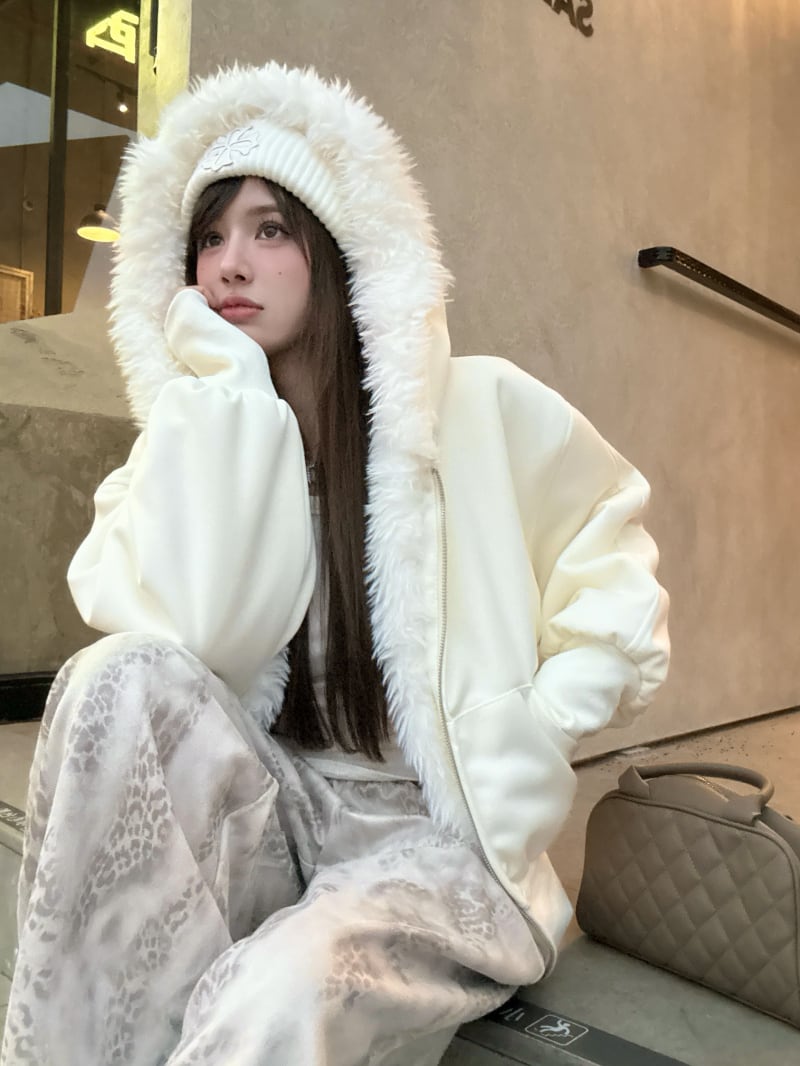 STARTEXCEEDEND 新品 パーカー　ふわふわ 秋冬 フェイクファー STARTEXCEEDEND 新品 パーカー ふわふわ 秋冬 フェイクファー