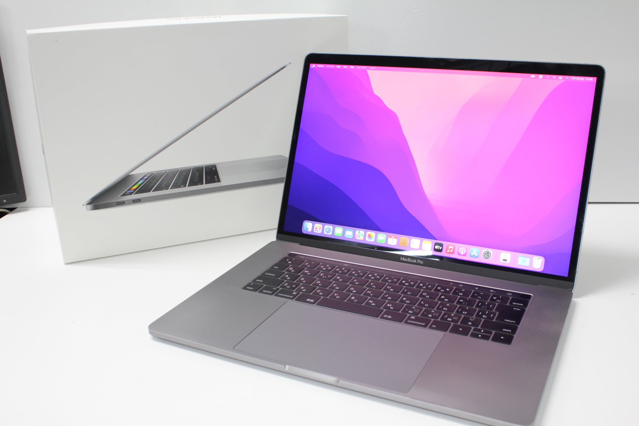 MacBook Pro（13インチ,2017,Thunderbolt 3ポートx 2）128GB/8GB
