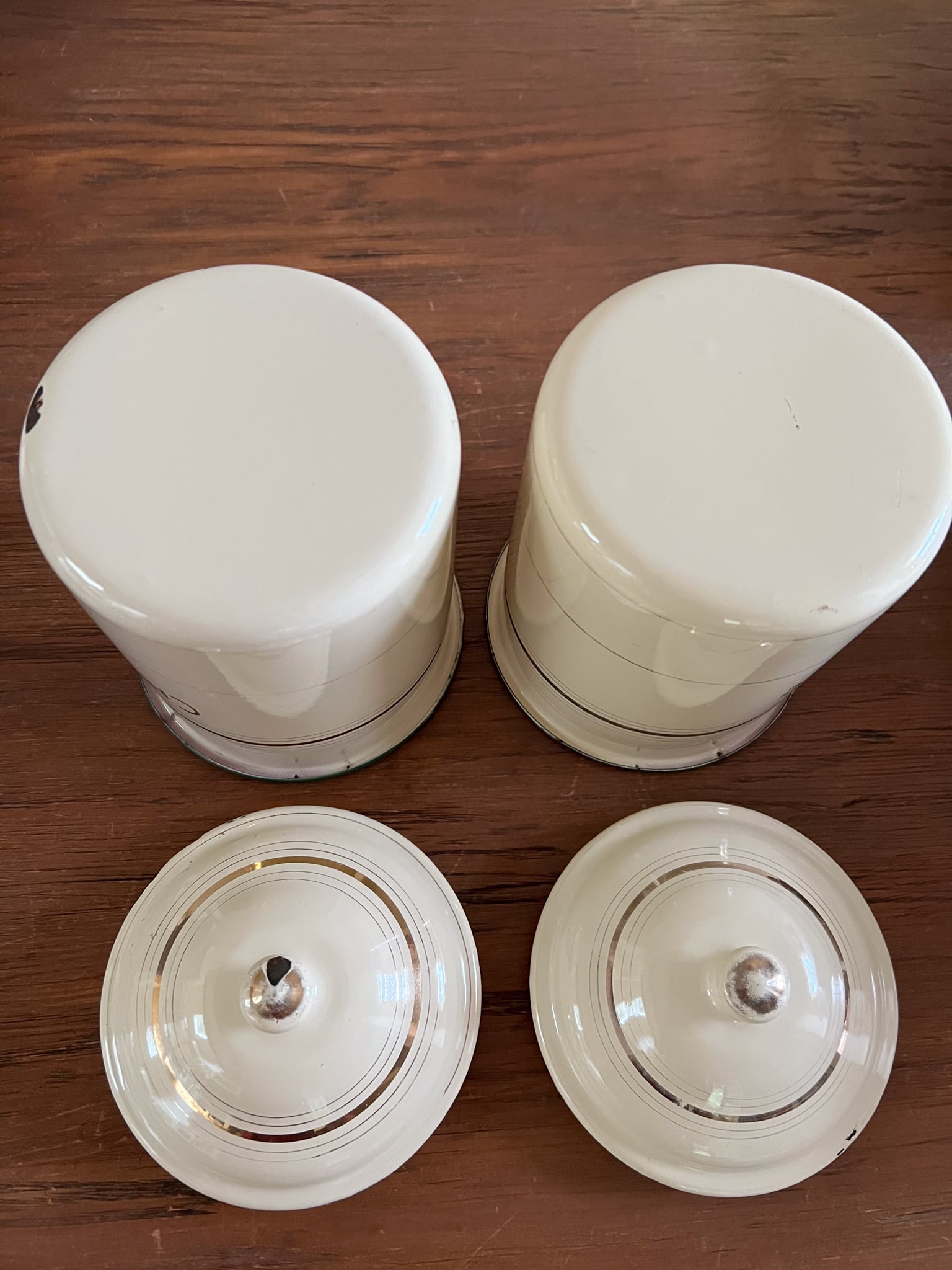 クリーム色のキャニスター(B) chicoree フレンチアンティーク ヴィンテージ