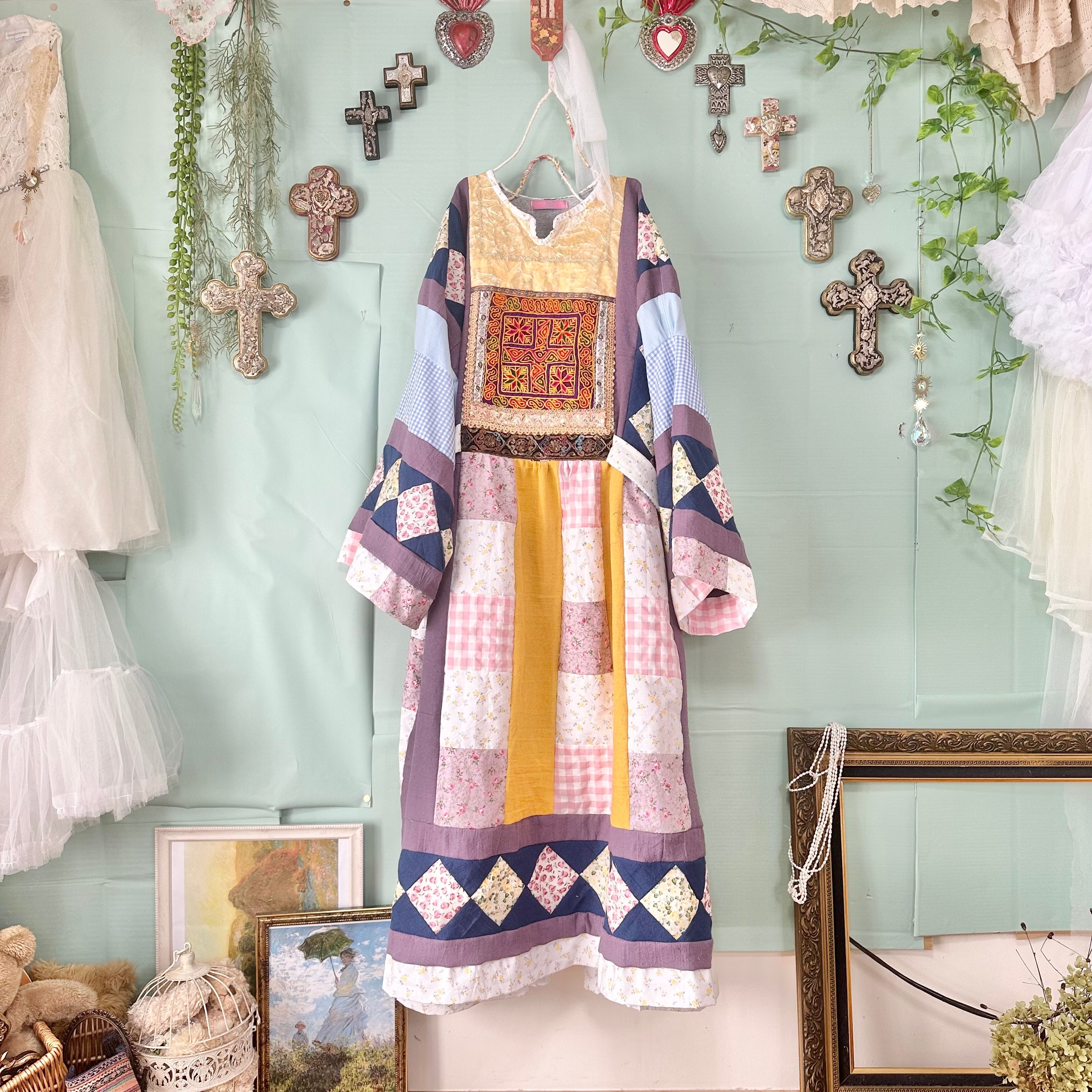 【廃盤生地】 ハンドメイド作家 mifumi リリィのワンピース ベージュ 廃盤生地】 ハンドメイド作家 mifumi リリィのワンピース