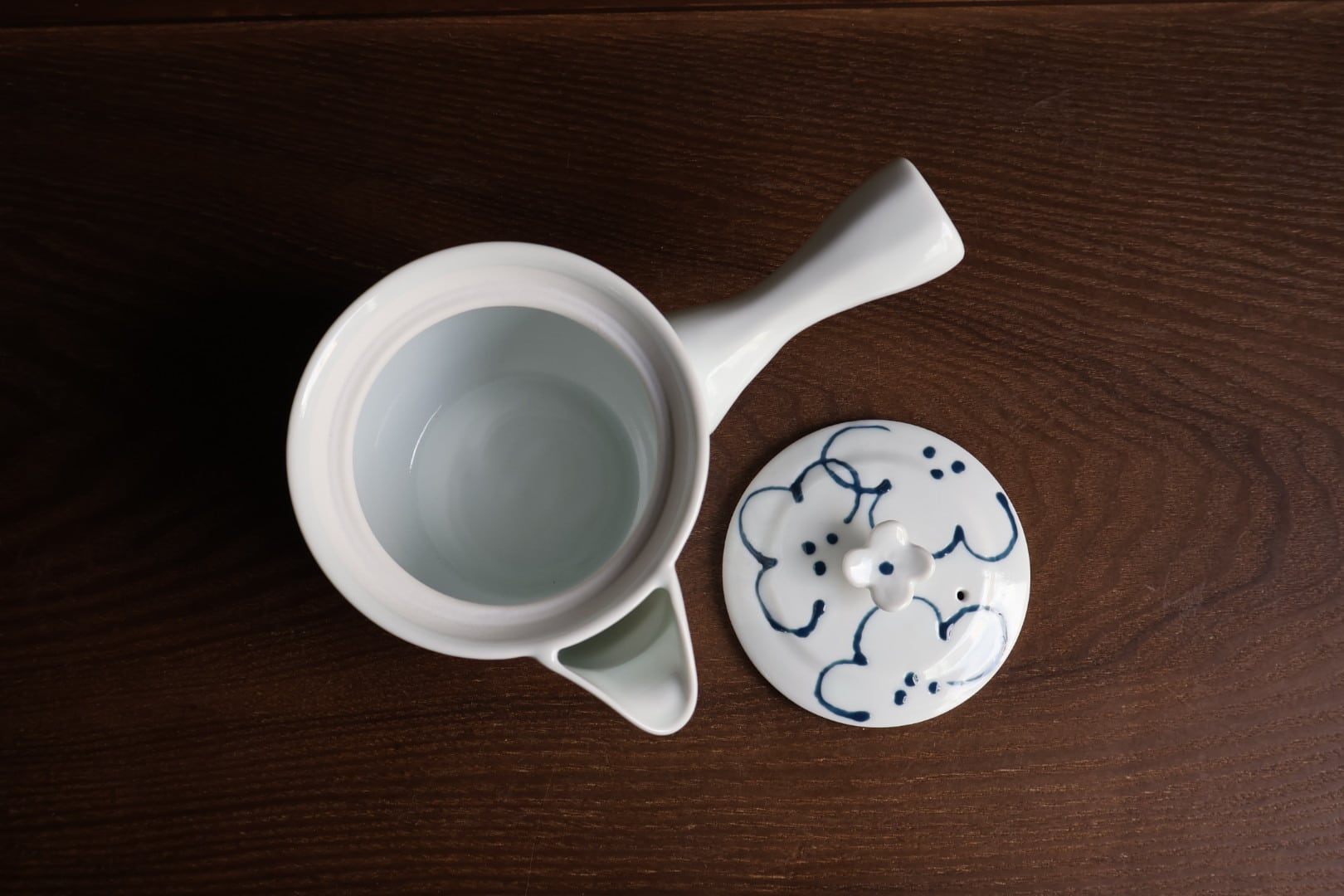 波佐見焼 花紋 SS雀口急須 | うつわ通販 土岐陶器店 / ONLINE SHOP