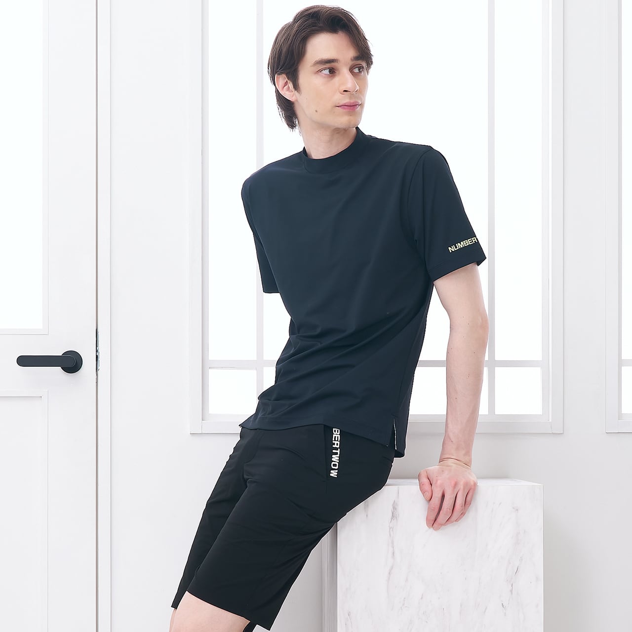 Men's-Mock-Turtleneck-Black | NUMBER TWO W 公式オンラインショップ