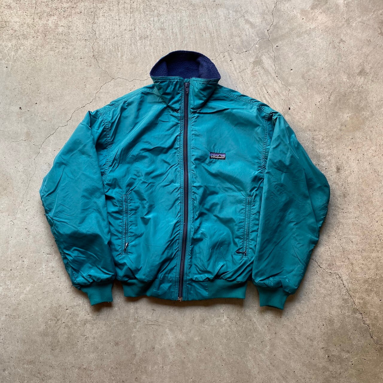 【kids】80年代 ビンテージ USA製 三角タグ Rマークタグ patagonia パタゴニア シェルドシンチラジャケット フリースライナー  ナイロンジャケット キッズ 7歳 8歳 130cm 古着 子供服 ジャンパー patagonia マウンテンジャケット パーカー アウトドア グリーン  ...